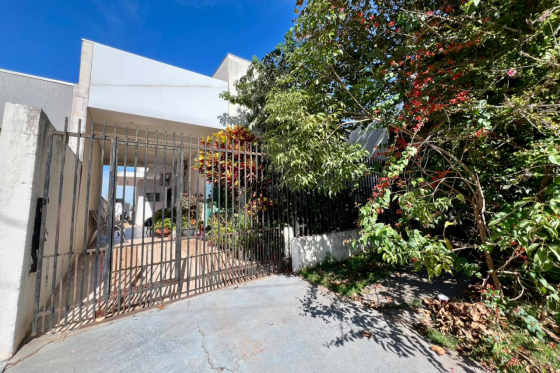 Casa à venda - 200m² - Jardim Cruzeiro, Umuarama-PR