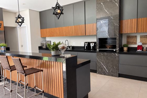 Sobrado à venda - 360m² - Zona VII, Umuarama-PR