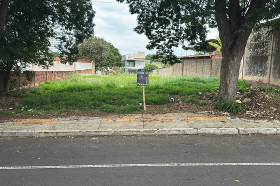 Terreno à venda - 504m² - Umuarama-PR