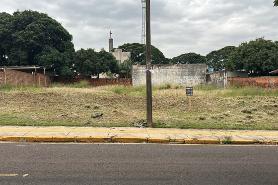 Terreno à venda - 504m² - Umuarama-PR