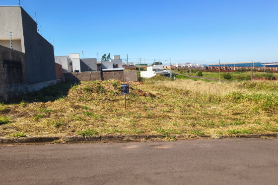 Terreno à venda - 376m² - Umuarama-PR
