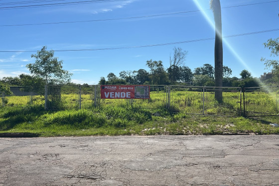 Terreno à venda - 09813.72m² - Umuarama-PR